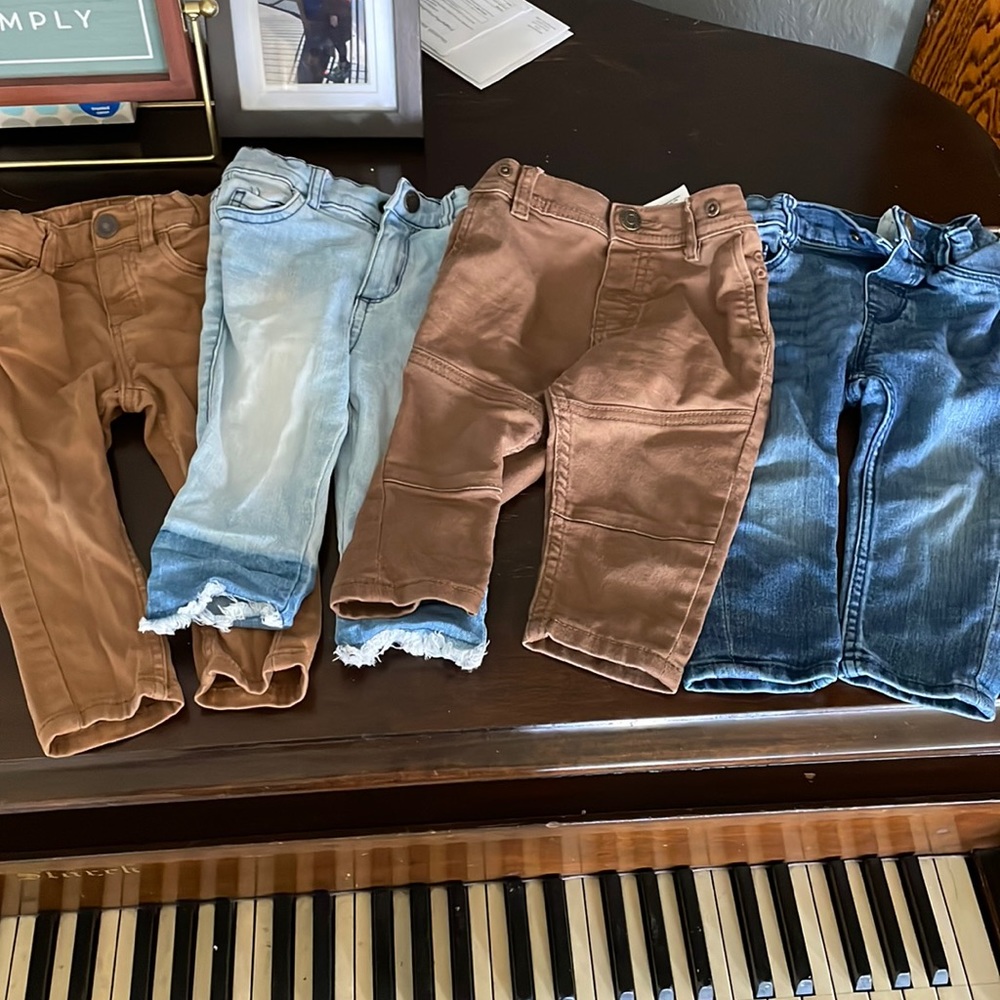 6-9 months H&M pants (3) Dip (1)